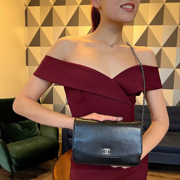 CHANEL Authentic WOC Black Caviar Crossbody Silver Hardwrae Small Bag A1720 - Picture 4 of 16